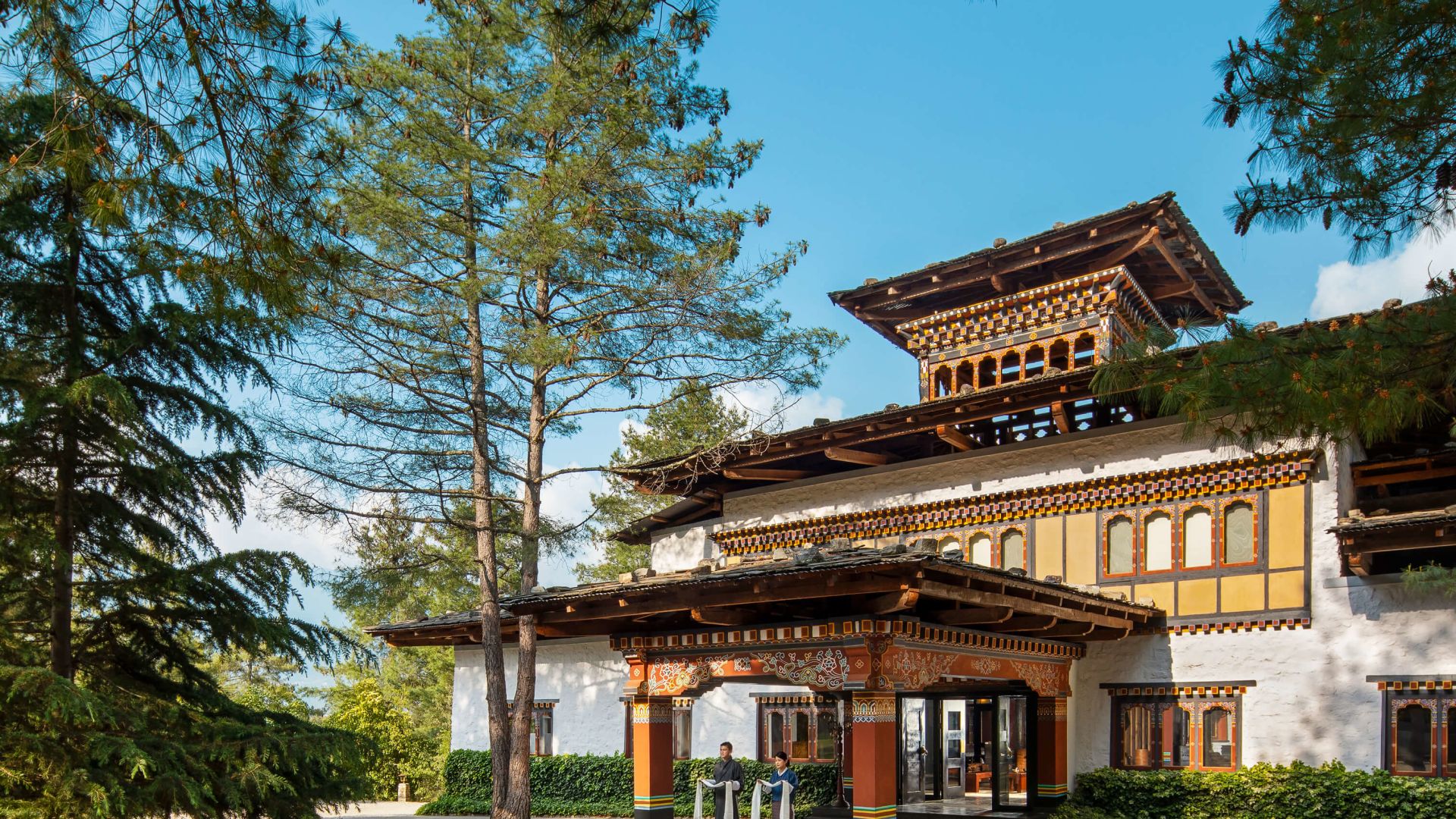 A Building With A Large Roof